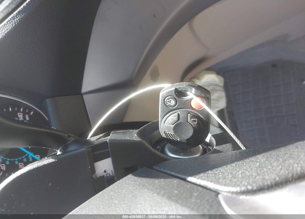 2014 FORD ESCAPE VIN: 1FMCU0GX8EUB32407
