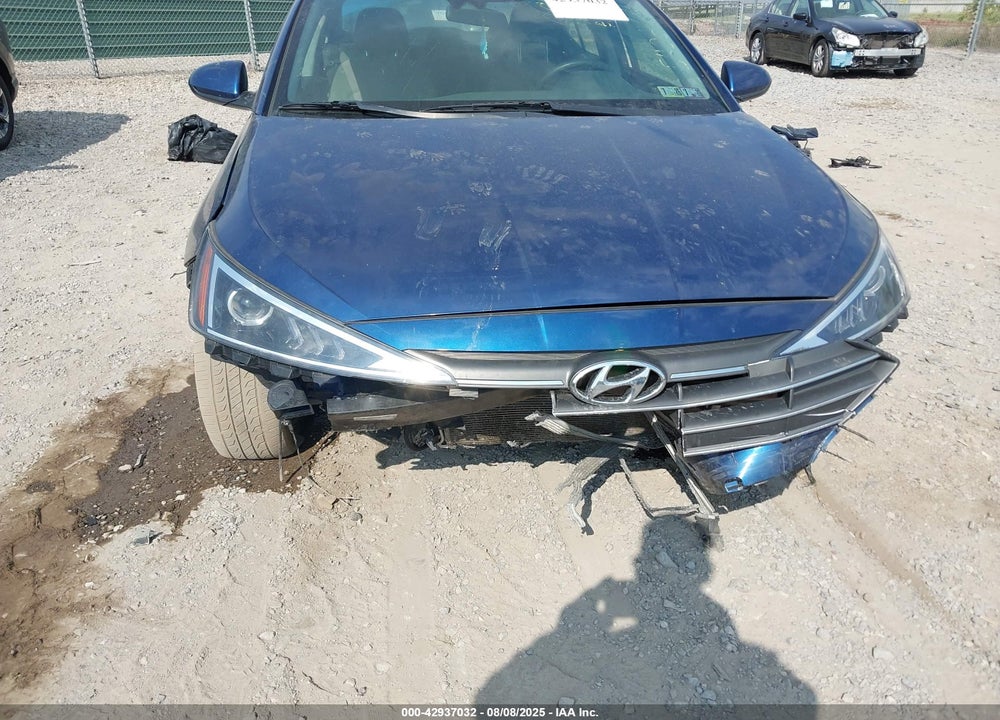 2020 HYUNDAI ELANTRA VIN: 5NPD84LFXLH615406