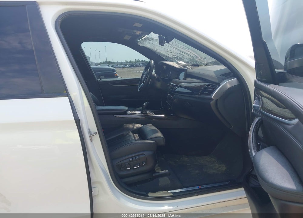 2015 BMW X5 VIN: 5UXKR6C5XF0J75694