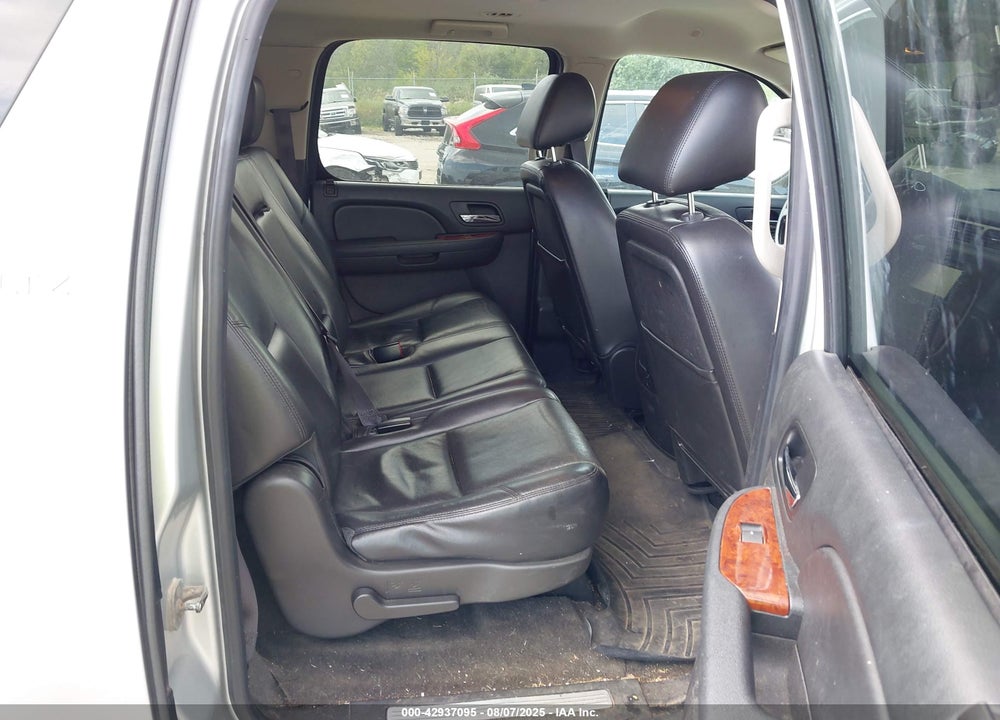 2013 CHEVROLET SUBURBAN 1500 VIN: 1GNSKKE74DR158709