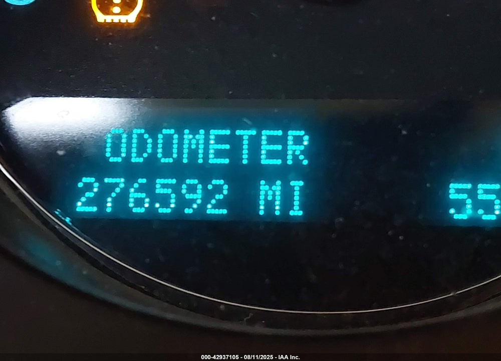 2011 CHEVROLET TAHOE VIN: 1GNSCCE01BR178516