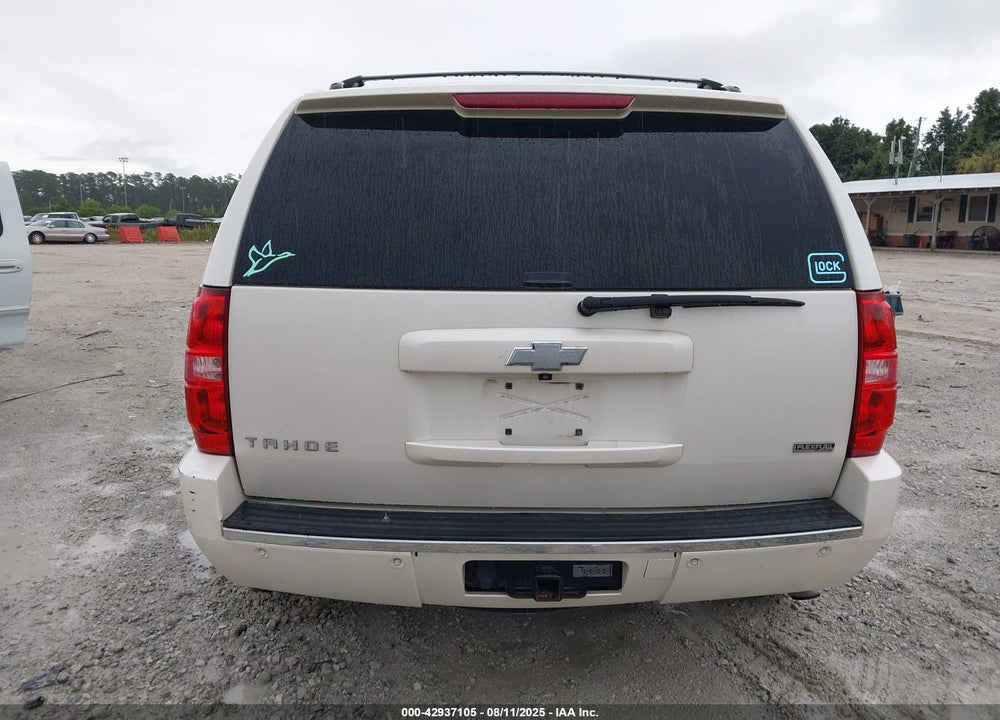 2011 CHEVROLET TAHOE VIN: 1GNSCCE01BR178516