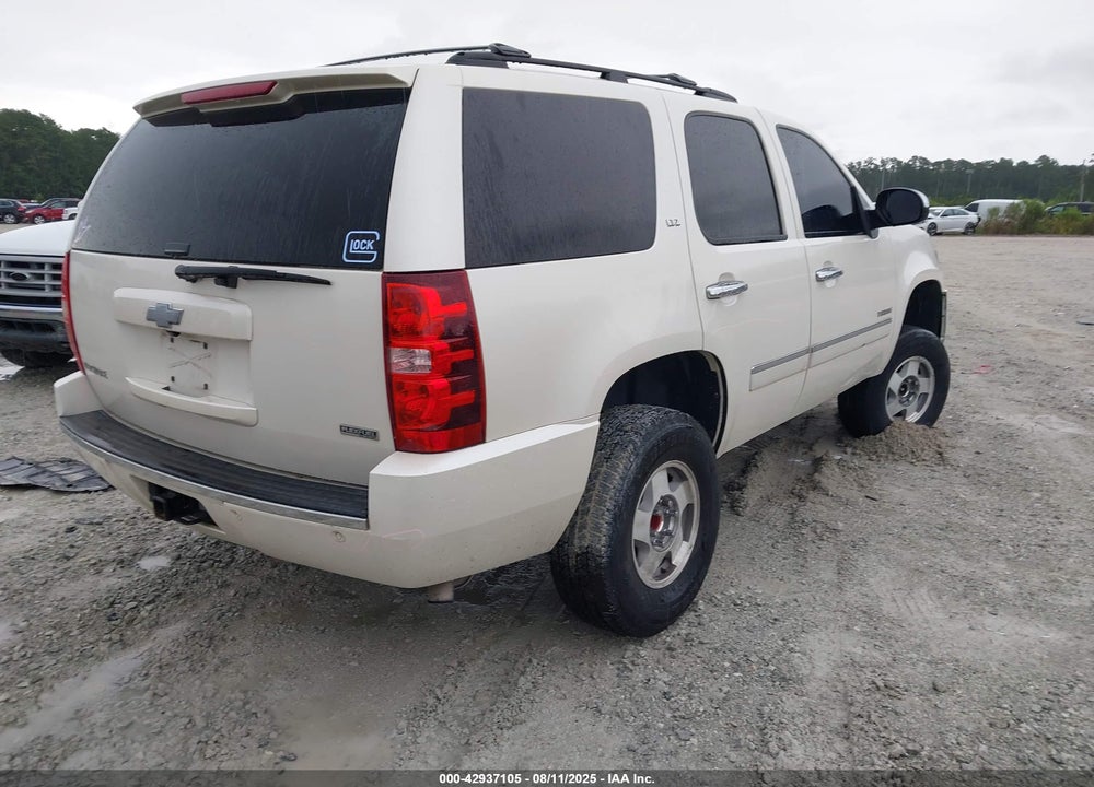 2011 CHEVROLET TAHOE VIN: 1GNSCCE01BR178516