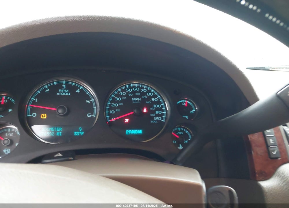2011 CHEVROLET TAHOE VIN: 1GNSCCE01BR178516