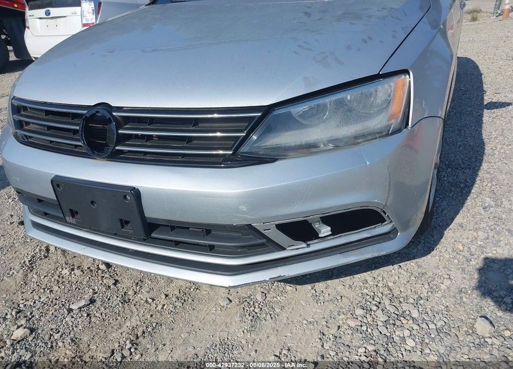 2015 VOLKSWAGEN JETTA VIN: 3VWD17AJ4FM348823