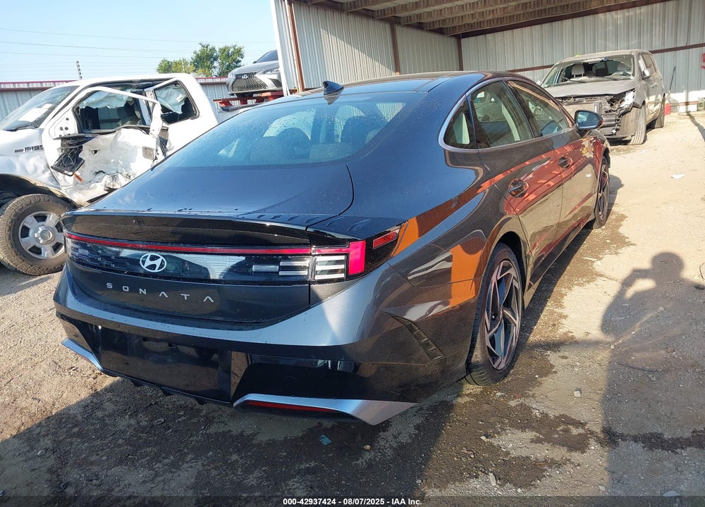 2025 HYUNDAI SONATA VIN: KMHL14JA5SA495930