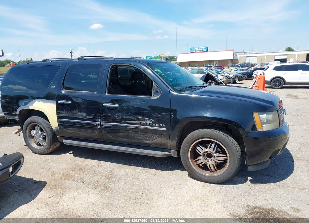 2011 CHEVROLET SUBURBAN 1500 VIN: 1GNSCKE0XBR262005