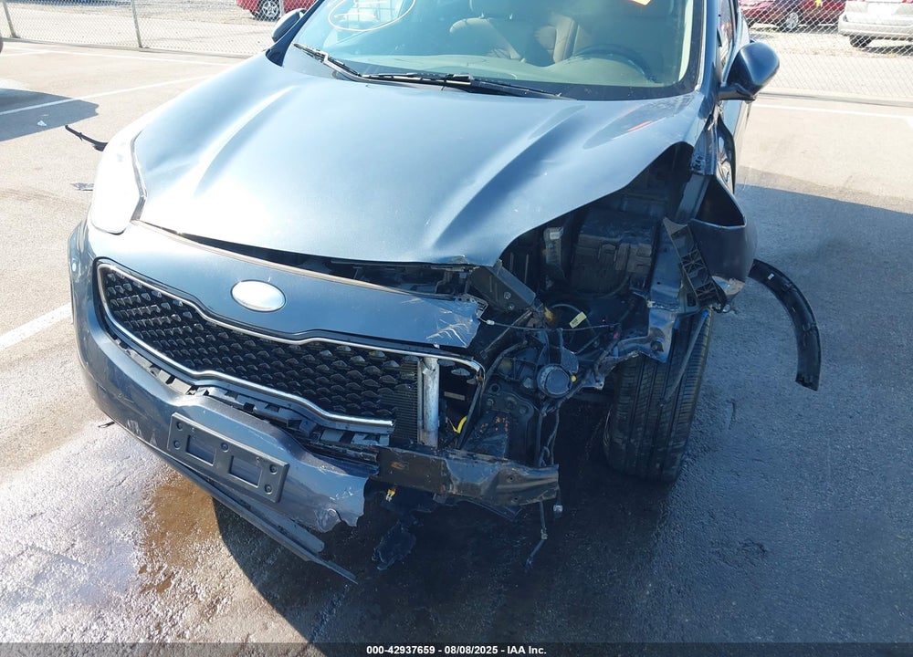 2018 KIA SPORTAGE VIN: KNDPMCAC4J7435559