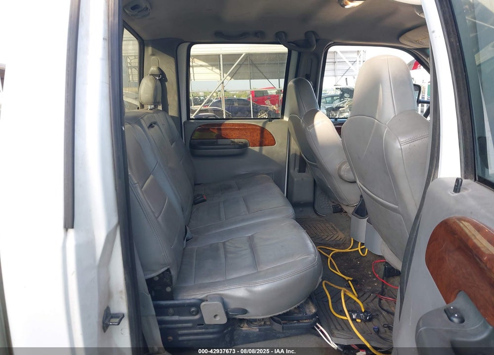 2004 FORD F 350 VIN: 1FTWW32P54ED32240