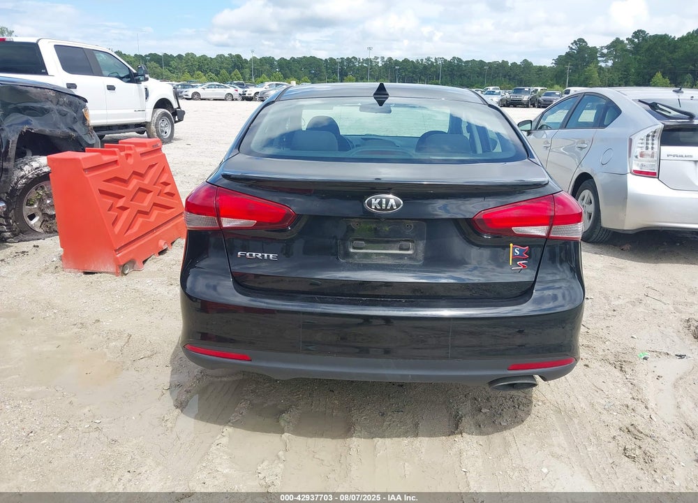 2018 KIA FORTE VIN: 3KPFL4A70JE195479