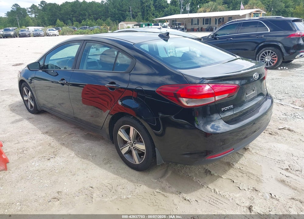 2018 KIA FORTE VIN: 3KPFL4A70JE195479