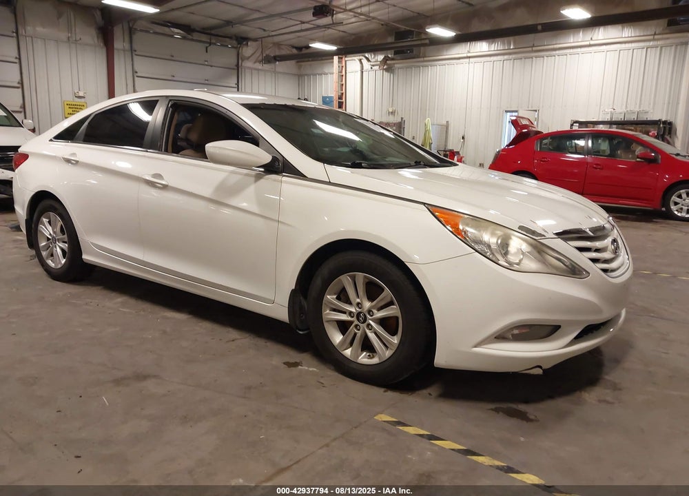 2013 HYUNDAI SONATA GLS VIN: 5NPEB4AC5DH513415