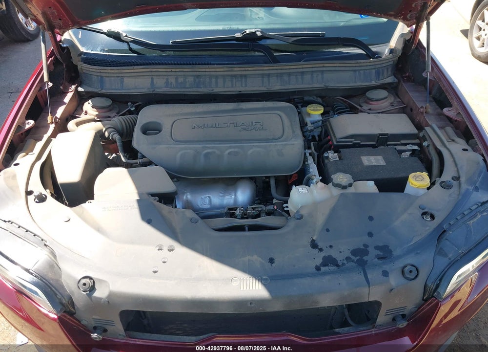 2019 JEEP CHEROKEE VIN: 1C4PJLCB1KD486257