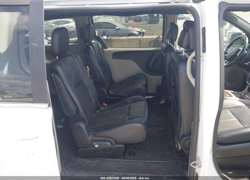 2019 DODGE GRAND CARAVAN SXT VIN: 2C4RDGCG9KR543806