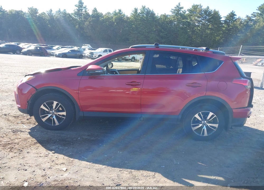 2017 TOYOTA RAV4 XLE VIN: JTMRFREV4HJ175064