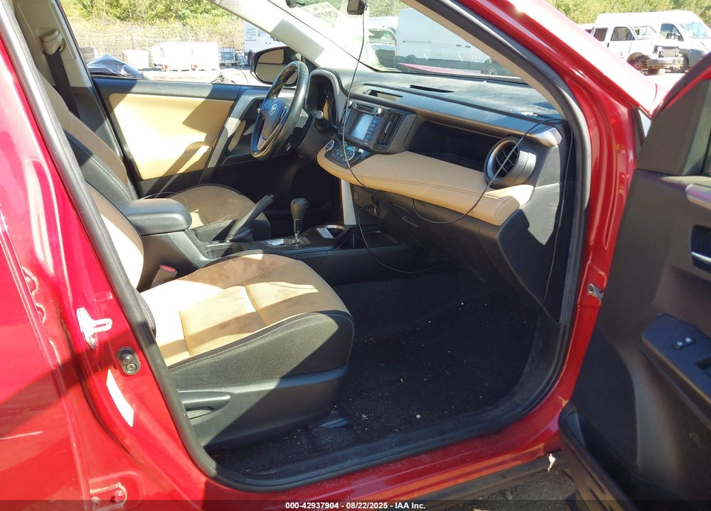 2017 TOYOTA RAV4 XLE VIN: JTMRFREV4HJ175064