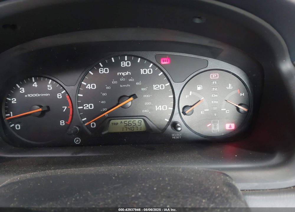 2000 HONDA ACCORD 2.3 LX VIN: 1HGCG6654YA130384