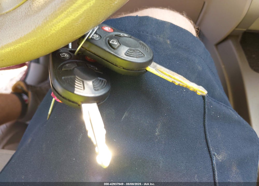 2011 FORD ESCAPE VIN: 1FMCU9DG4BKA12569