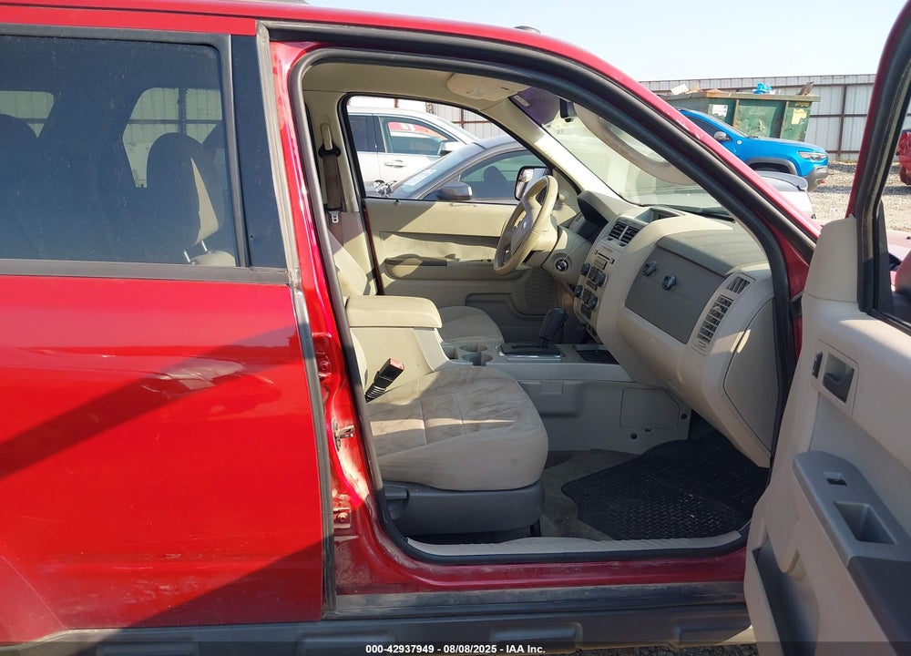 2011 FORD ESCAPE VIN: 1FMCU9DG4BKA12569