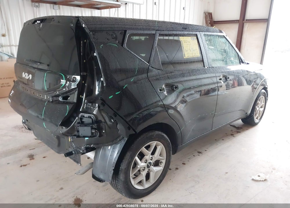 2023 KIA SOUL VIN: KNDJ23AU2P7868326