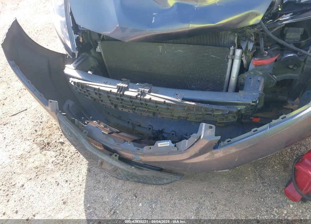 2013 HONDA FIT VIN: JHMGE8H33DC029945