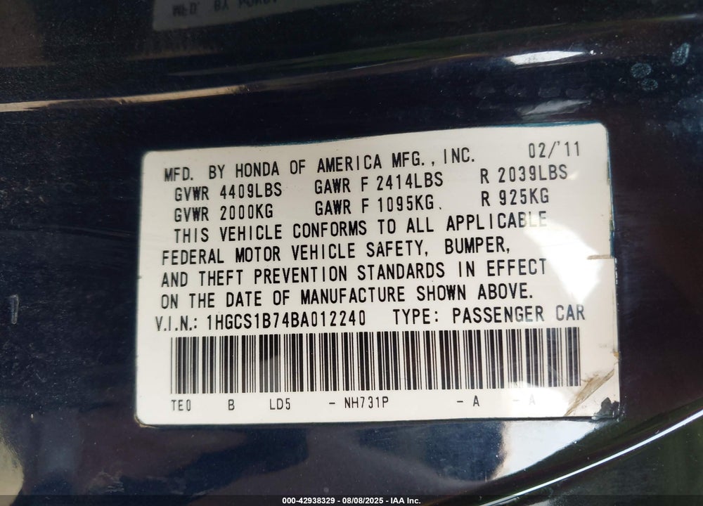 2011 HONDA ACCORD VIN: 1HGCS1B74BA012240