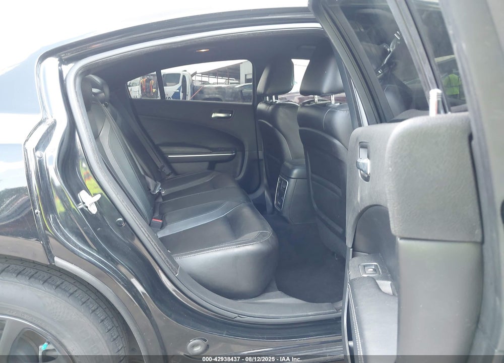 2019 DODGE CHARGER VIN: 2C3CDXBG5KH743583