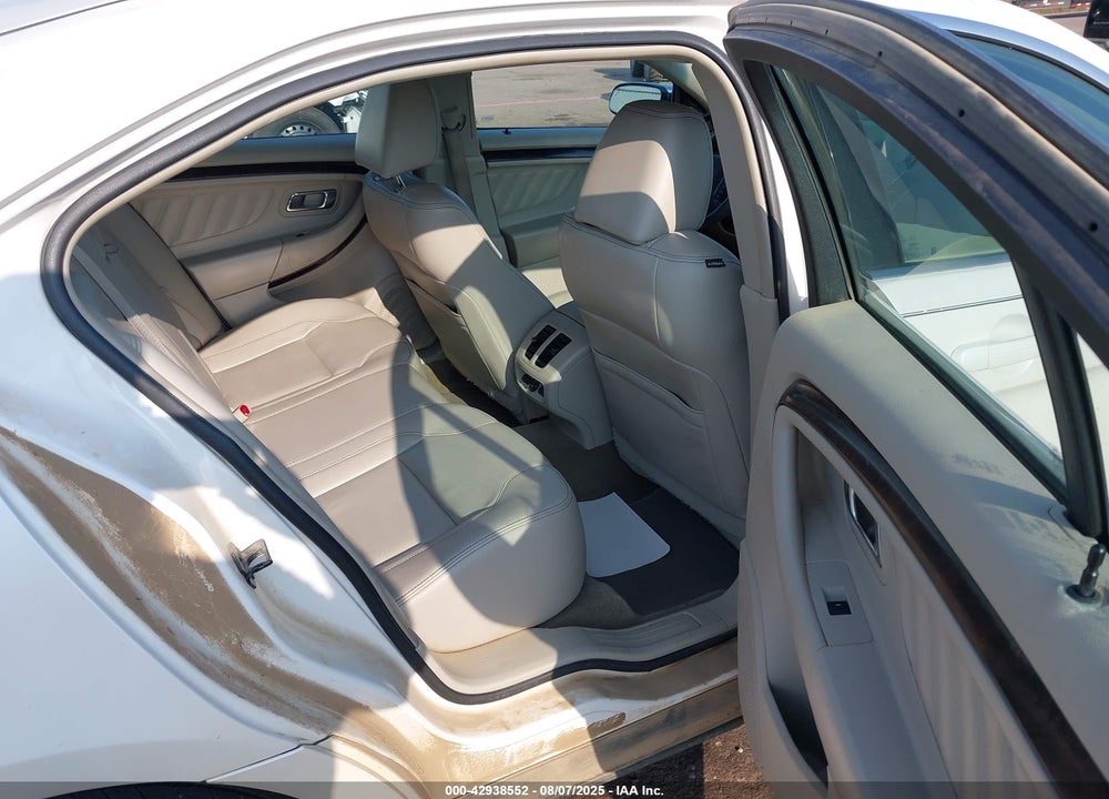 2011 FORD TAURUS VIN: 1FAHP2FW1BG187044