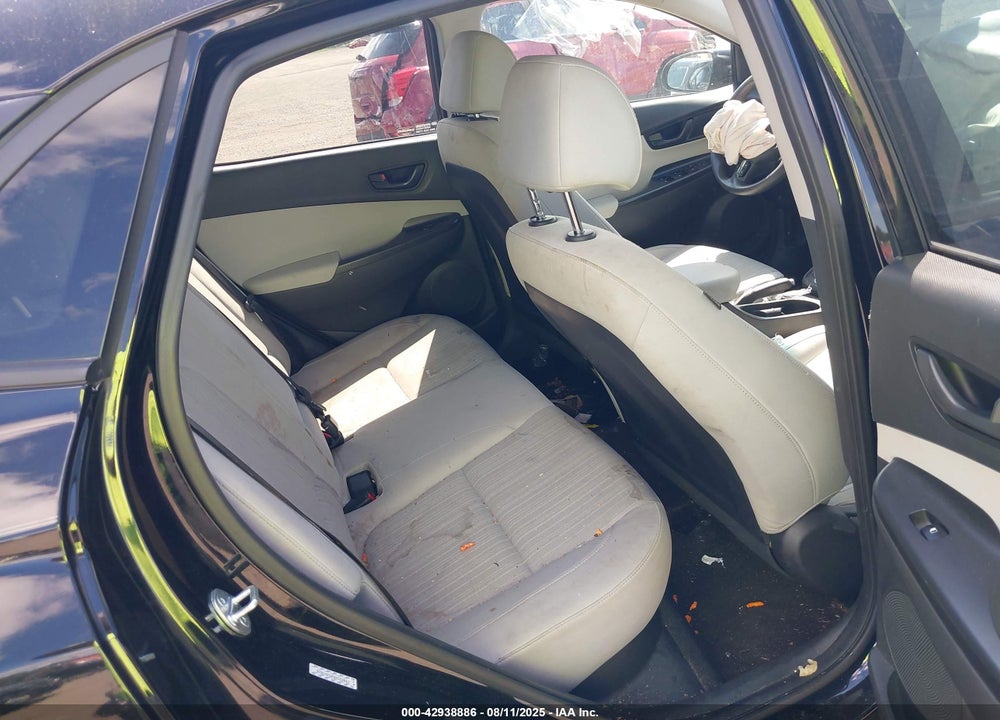 2023 HYUNDAI KONA SEL VIN: KM8K6CAB3PU043626