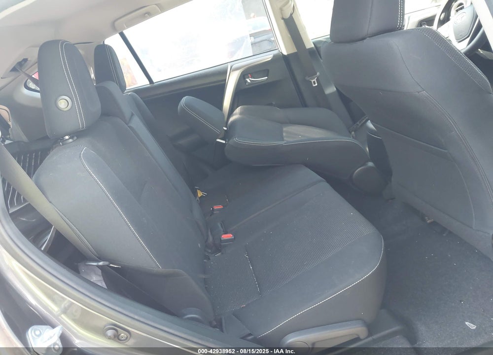 2018 TOYOTA RAV4 VIN: JTMRFREV7JJ725766