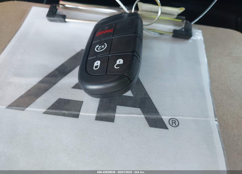 2019 JEEP RENEGADE VIN: ZACNJBBBXKPJ95760