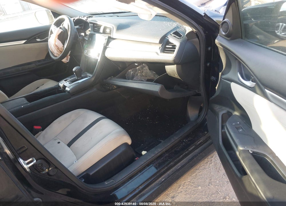 2016 HONDA CIVIC VIN: 2HGFC2F79GH523123
