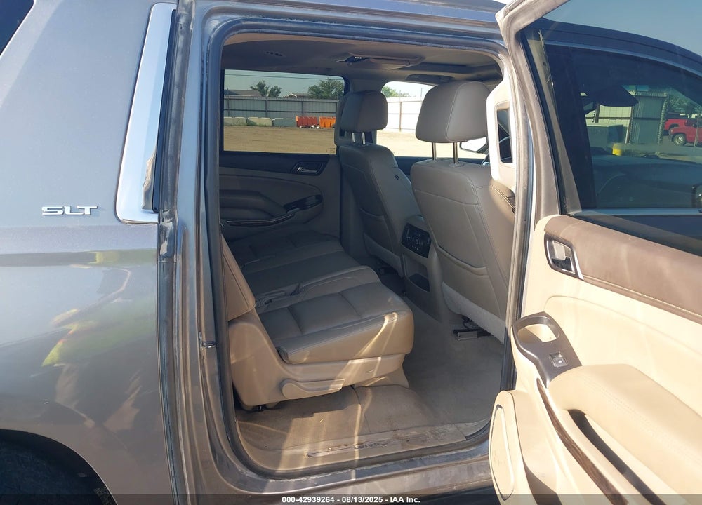 2019 GMC YUKON XL SLT VIN: 1GKS2GKC1KR236405