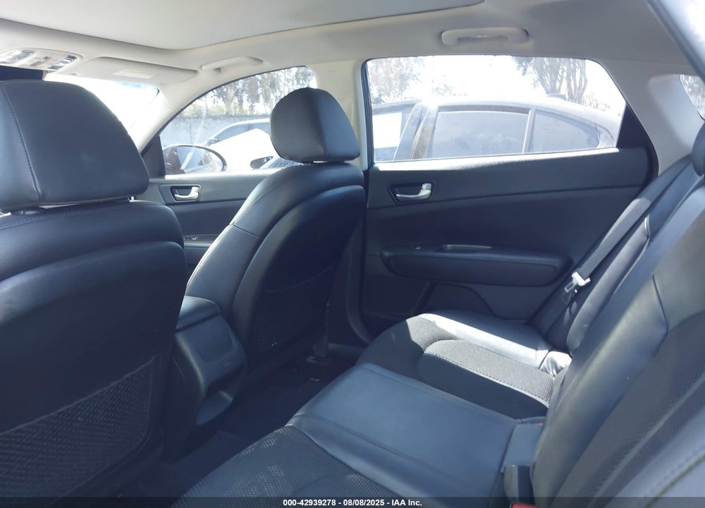 2020 KIA OPTIMA VIN: 5XXGT4L37LG417086