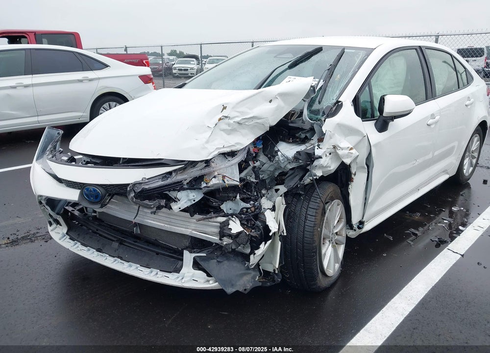 2024 TOYOTA COROLLA VIN: JTDBCMFE8R3066060