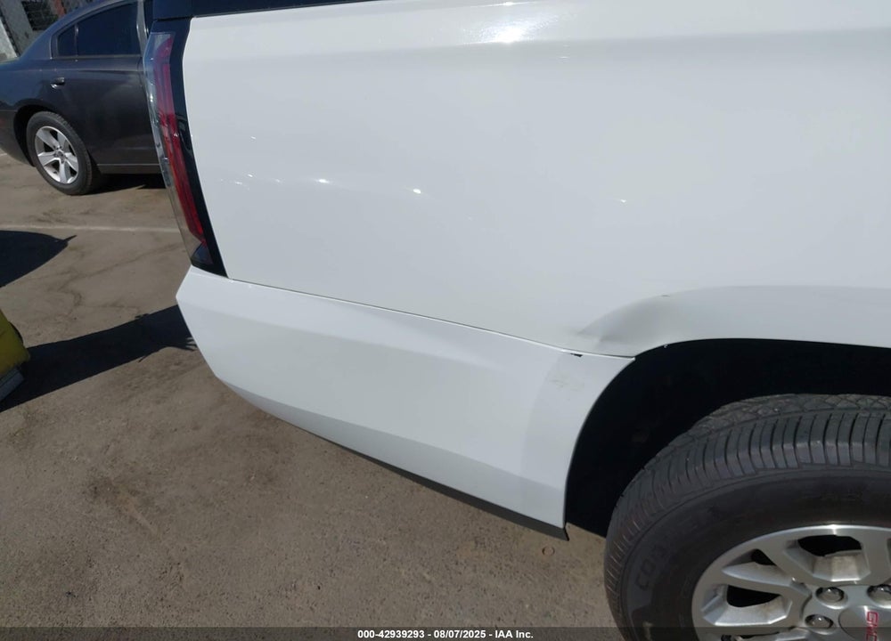 2017 GMC YUKON XL VIN: 1GKS2GKC7HR322214