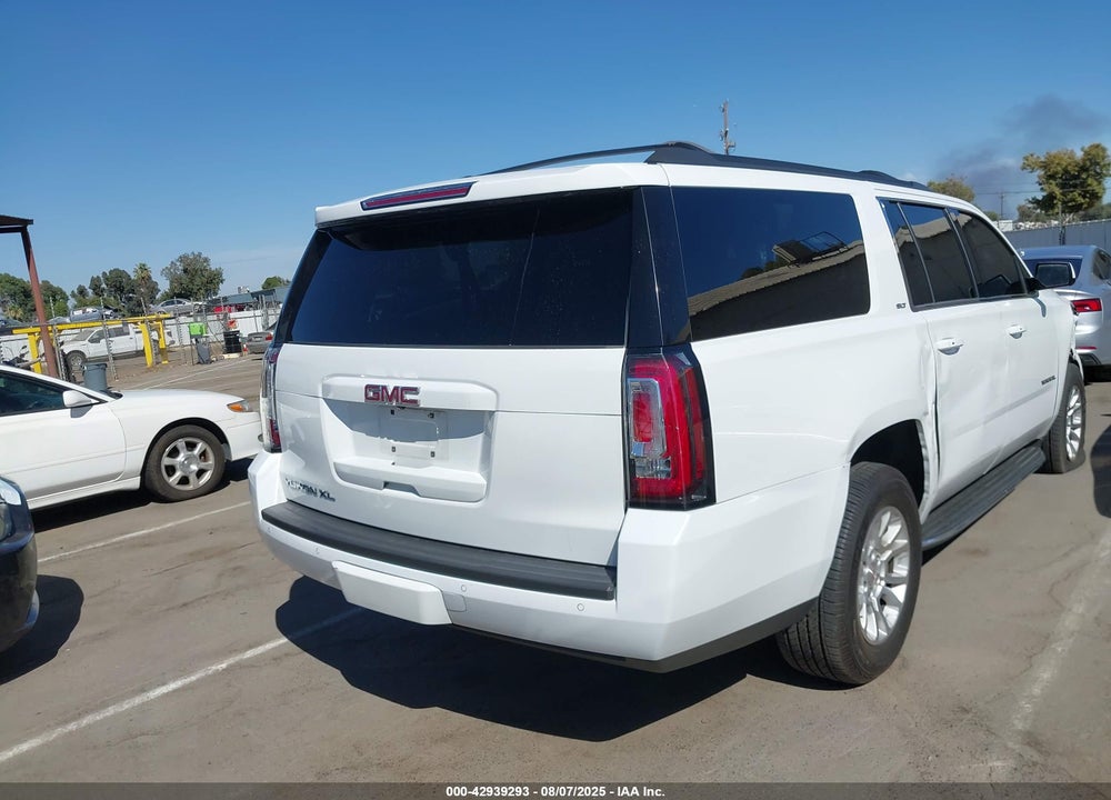2017 GMC YUKON XL VIN: 1GKS2GKC7HR322214