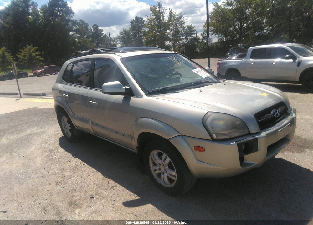 2007 HYUNDAI TUCSON LIMITED/SE VIN: KM8JN72D97U636588
