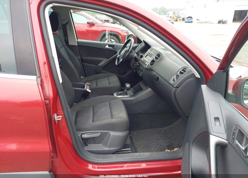 2009 VOLKSWAGEN TIGUAN SE VIN: WVGAV75N99W524269