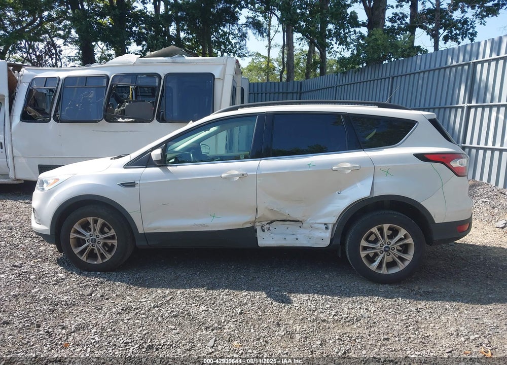 2018 FORD ESCAPE VIN: 1FMCU0HD0JUD03097