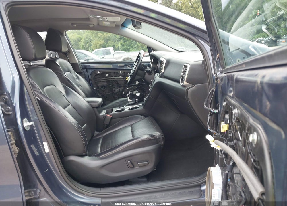 2021 KIA SPORTAGE VIN: KNDPNCAC7M7849646