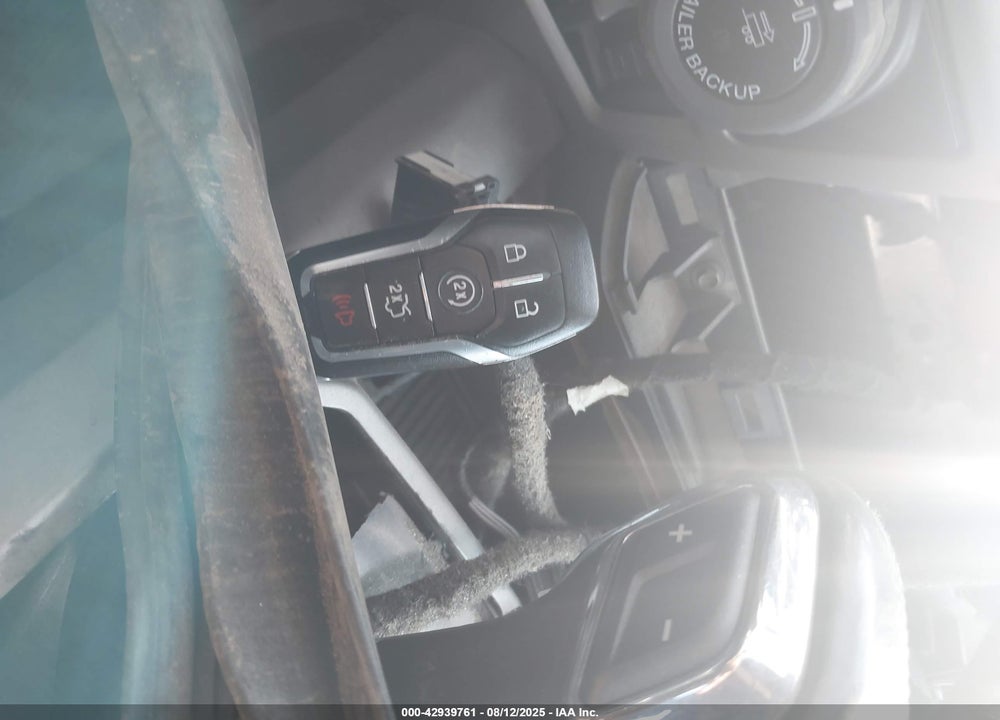 2017 FORD F-150 LARIAT VIN: 1FTEW1EG9HKE09288
