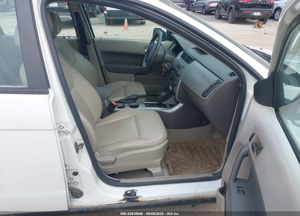 2010 FORD FOCUS SEL VIN: 1FAHP3HN3AW275334
