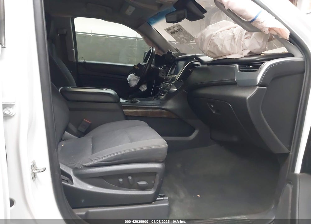2016 CHEVROLET TAHOE VIN: 1GNSCAKC4GR407586