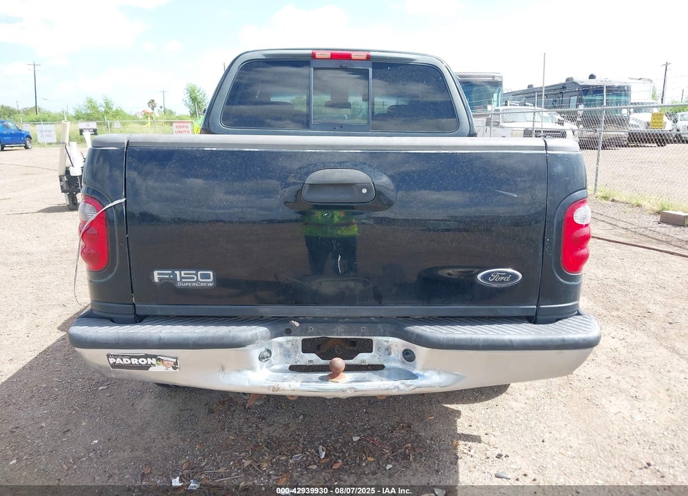 2002 FORD F-150 LARIAT/XLT VIN: 1FTRW07612KB15987