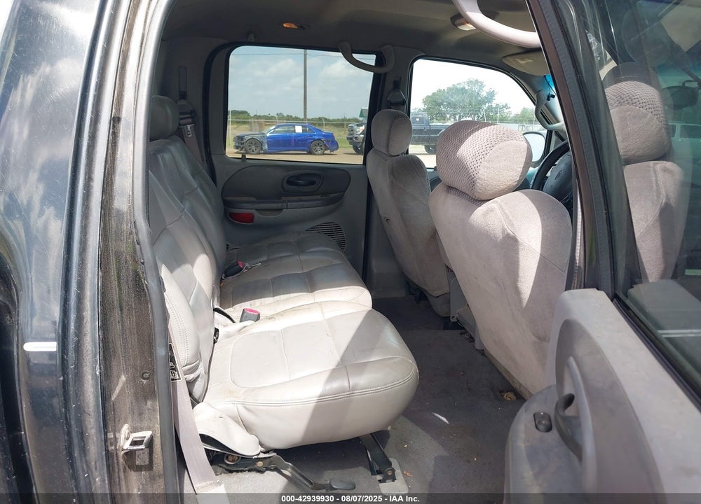 2002 FORD F-150 LARIAT/XLT VIN: 1FTRW07612KB15987