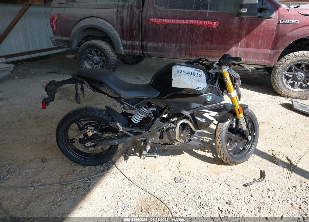 2022 BMW G310 R VIN: WB30G4308NRA33157