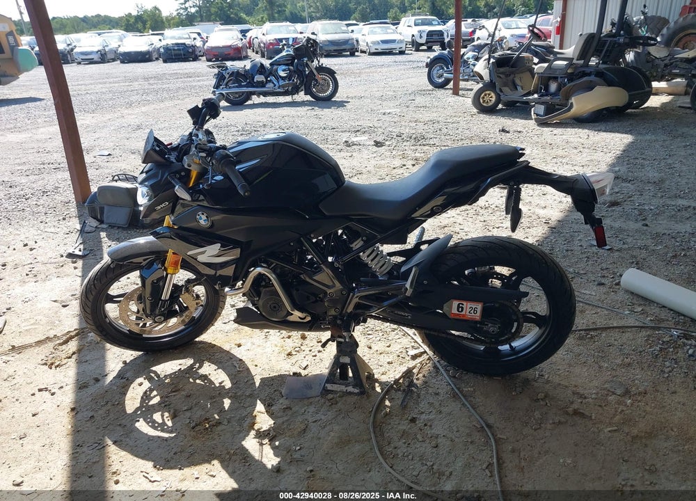 2022 BMW G310 R VIN: WB30G4308NRA33157