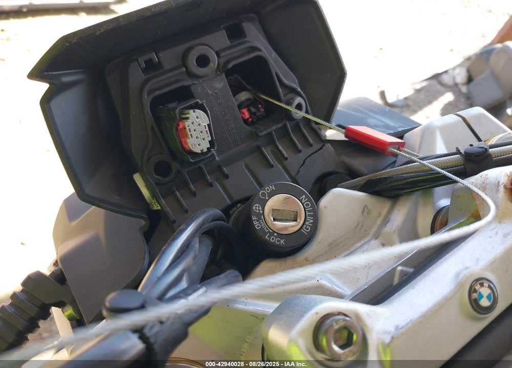 2022 BMW G310 R VIN: WB30G4308NRA33157
