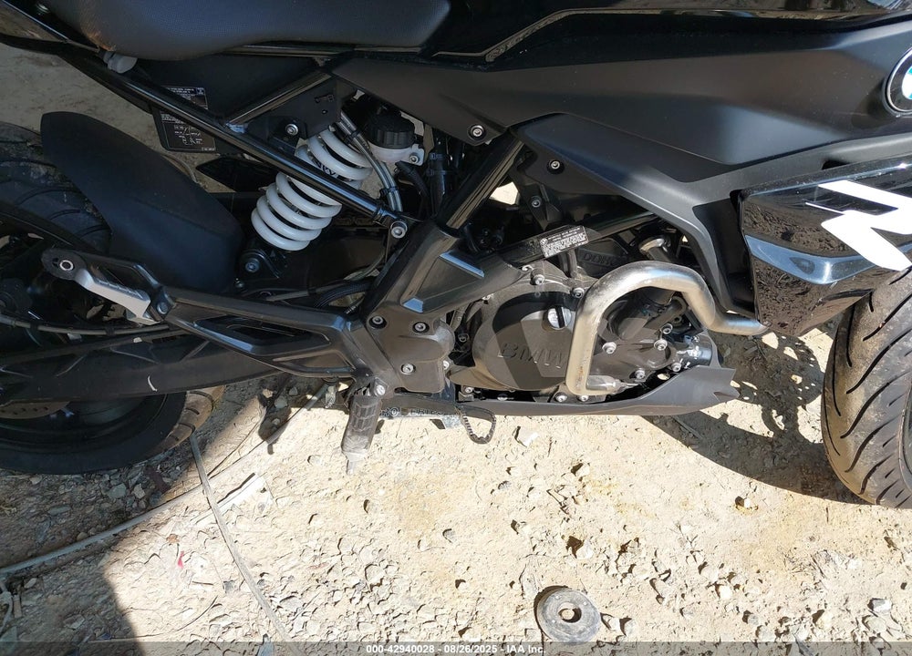 2022 BMW G310 R VIN: WB30G4308NRA33157